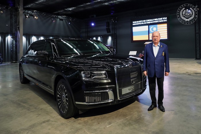 Raja Malaysia Dapat Mobil Kepresidenan Rusia