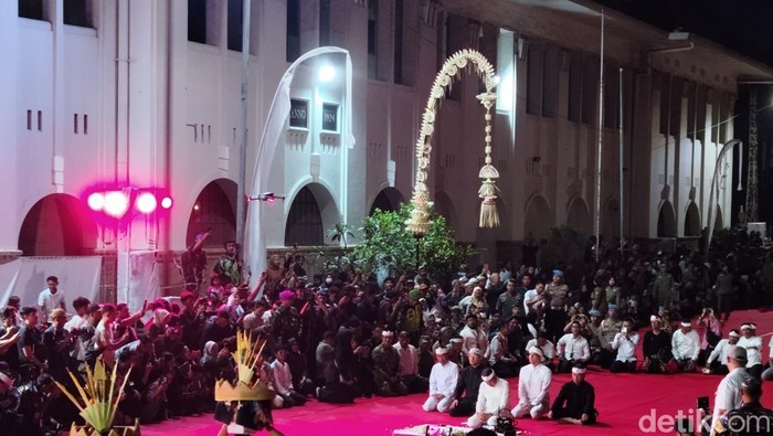 Suasana saat Milangkala Tatar Sunda digelar di Kota Cirebon