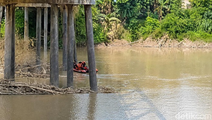 Pria Banyumas Terjun ke Sungai Serayu Diduga gegara Asmara