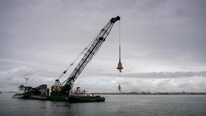 Paviliun Austria juga yang paling ekstrem nih, genks. Fokus pada isu lingkungan dan ekologi perairan, karyanya berjudul Seaworld Venice yang dipimpin oleh seniman performans, Florentina Holzinger. Dok.Austrian Paviliun/ Instagram