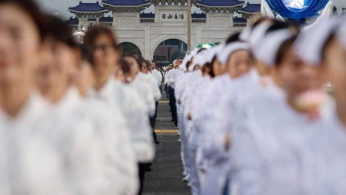 Tzu Chi Gelar Ritual Pemandian Buddha di Taipei