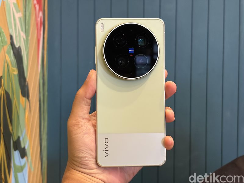 Vivo X300 Ultra Vivo X300 Ultra