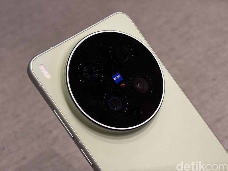 Vivo X300 Ultra Vivo X300 Ultra