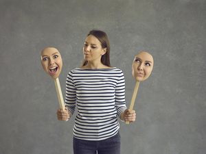9 Tanda Narcissistic Personality Disorder, NPD Beda dengan Sekadar Narsis