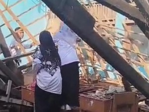 Atap MTs Muhammadiyah Bulu Sragen Ambruk, 6 Murid Dilarikan ke RS