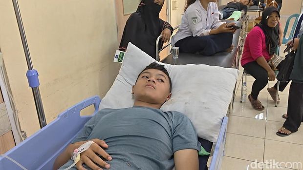 Cerita Siswa di Sragen 10 Menit Terjepit Atap Sekolah Ambruk hingga ...