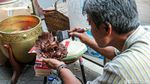 Berburu Harta Karun Vintage di Pasar Antik Jalan Surabaya