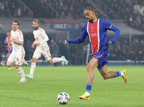 Arsenal Ikuti Liverpool Buru Bradley Barcola