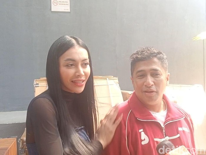 Denada Denada dan Irfan Hakim