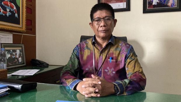 Direktur PDAM Klungkung Nyoman Renin Yasa saat ditemui di kantornya, Selasa (12/5/2026). (Fatih Kudus Jaelani/detikBali). Direktur PDAM Klungkung Nyoman Renin Yasa saat ditemui di kantornya, Selasa (12/5/2026). (Fatih Kudus Jaelani/detikBali).