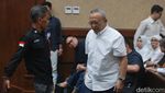 Hakim Jatuhkan Vonis 6 Tahun untuk Eks Dirut Pertamina Patra Niaga