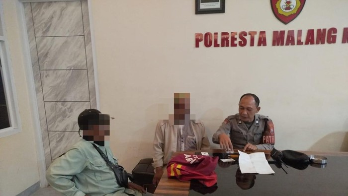 Jukir di Malang diamankan karena palsukan karcis