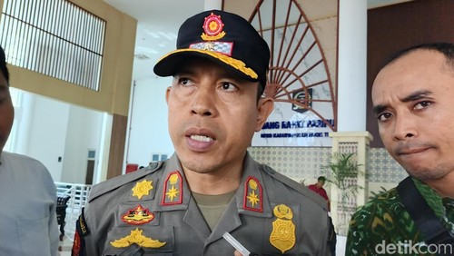Kasatpol PP Lombok Tengah, Zaenal Mustakim, saat ditemui awak media di Praya, Selasa (12/5/2026).