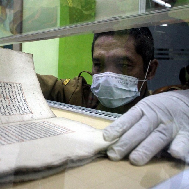 Naskah Kuno Berusia Ratusan Tahun di Malang Mulai Didigitalisasi