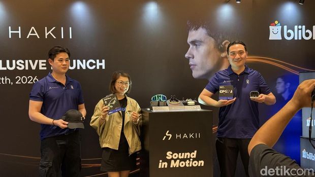 Peluncuran produk HAKII di Indonesia Lilyana Dewi, Business Development Director, PT Global Teknologi Niaga (tengah) dan William Hadiwibowo, Director Representative HAKII Indonesia (kanan) dalam peluncuran produk HAKII di Indonesia