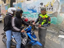 Nekat Lawan Arus, Pemotor di Nganjuk Ditindak ETLE Handheld