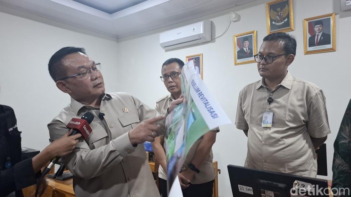 Peninjauan hasil revitalisasi SMP Muhammadiyah 16 Jakarta, Selasa (12/5/2026).