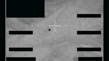 Sebuah objek tak dikenal (titik hitam) yang tertangkap di wilayah Amerika Serikat bagian Barat pada Desember 2025 terlihat dalam gambar diam inframerah ini, yang merupakan bagian dari serangkaian dokumen tentang fenomena udara tak dikenal (UAP) yang dirilis oleh Departemen Pertahanan AS pada 8 Mei 2026. Foto: Departemen Pertahanan AS