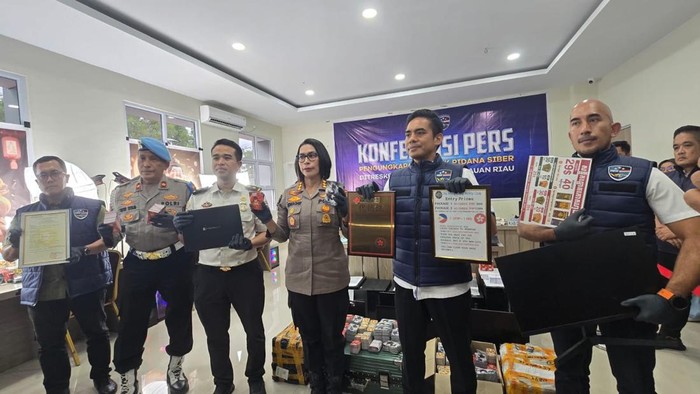 Polisi Bongkar Judi Online Internasional di Batam, 24 WNA Diamankan