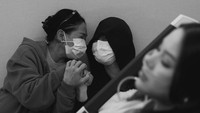 Perasaan Risa Dewi Temani Alyssa Daguise Melahirkan: Emosional dan Indah