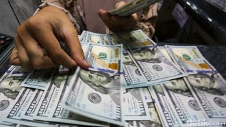 OJK Beberkan Tabungan-Deposito Valas di Bank Melesat