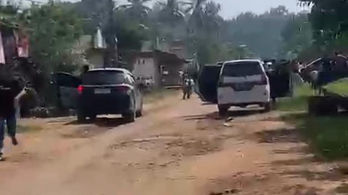 Tangkap layar video penangkapan penembak Bripka Arya di Lampung