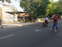 Pemotor Misterius Lempar Diduga Bondet di Probolinggo, Ledakan Bikin Panik