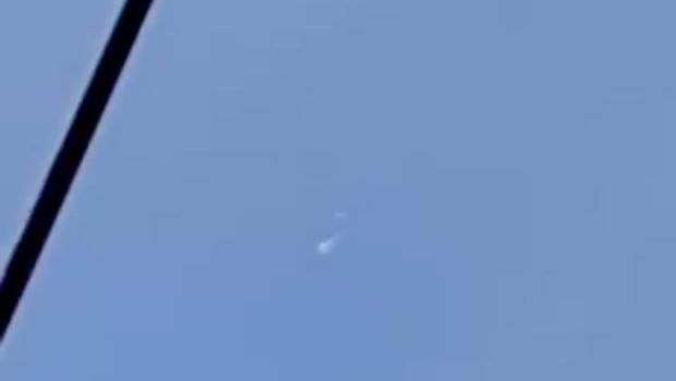 Video penampakan objek putih bercahaya di langit Kota Bekasi viral di medsos. Badan Riset dan Inovasi Nasional (BRIN) memberikan penjelasan. (dok Pribadi/Ryan Pratama)