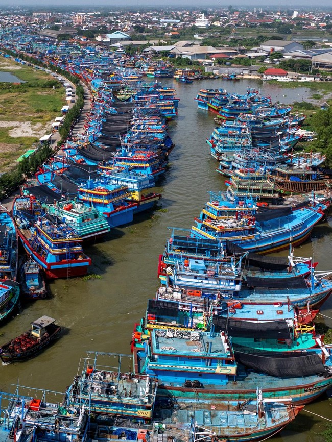 Biaya Solar Melambung, Kapal Nelayan Banyak Bersandar