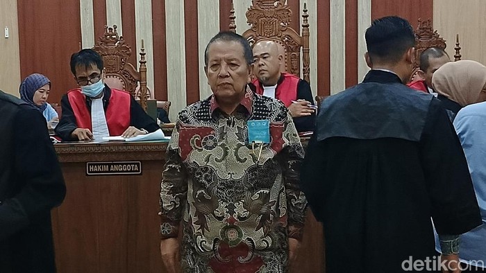 Eks Gubernur Lampung Arinal Djunaidi menjadi saksi dalam sidang korupsi dana PI