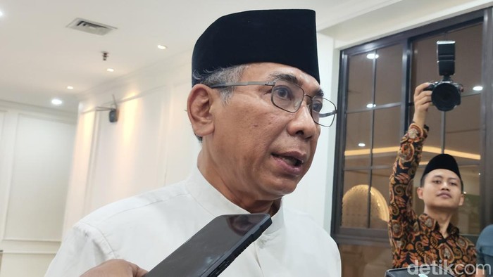 Gus Yahya usai acara penandatanganan MoU antara PBNU dan UI di Gedung PBNU, Jakarta Pusat, Rabu (13/5/2026).