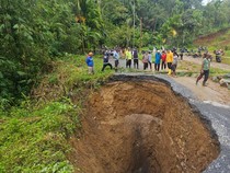 Jalan di Limapuluh Kota Amblas, DPRD Minta Pemda Ambil Langkah Cepat