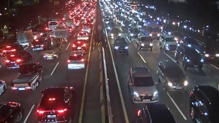 Kondisi lalin di Tol Dalkot malam ini