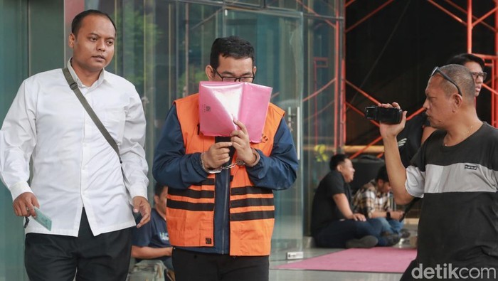 Tersangka kasus dugaan suap importasi, Orlando Hamonangan kembali menjalani pemeriksaan lanjutan di Gedung Merah Putih Komisi Pemberantasan Korupsi, Jakarta, Rabu (13/5/2026).