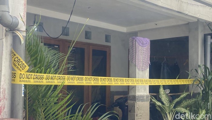 Lokasi kontrakan tempat pemuda sidoarjo ditemukan tewas diduga bunuh diri di Surabaya.