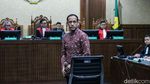 Bingkai Sepekan: Jakarta Masih Ibukota, Tuntutan Nadiem, hingga Pertemuan Jinping-Trump