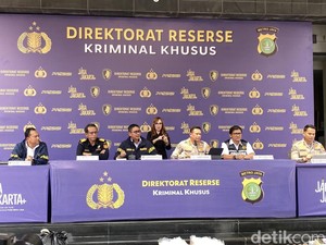 Polisi Bongkar Penyelundupan Peti Isi 760 Botol Merkuri Ilegal di Jakut