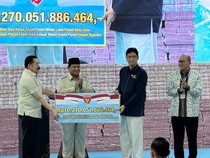 Disaksikan Prabowo, Jaksa Agung Serahkan Duit Rp 10,2 T Kasus Hutan ke Menkeu