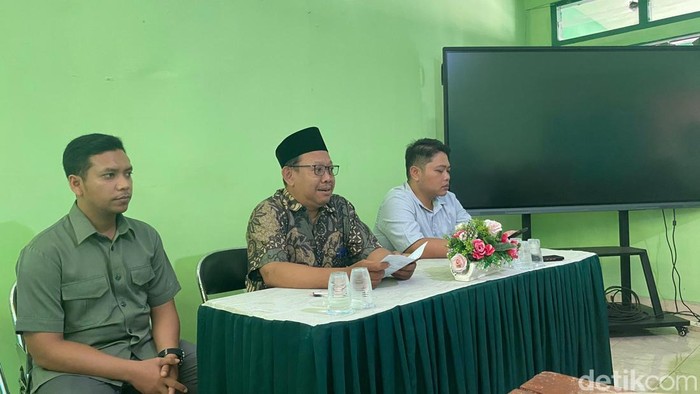 Perwakilan UNU Blitar saat press conference