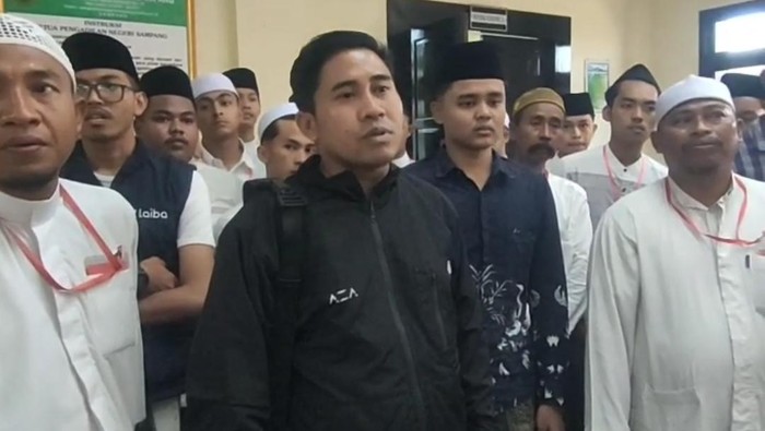 Pihak berperkara kasus guru dianiaya wali murid protes jadwal sidang di PN Sampang sering molor