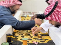 Proses Tradisional Warnai Produksi Kiswah Kabah