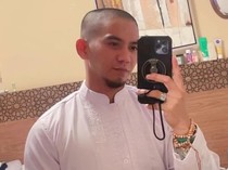 Rizki DA Bersyukur Bisa Haji di Usia Muda
