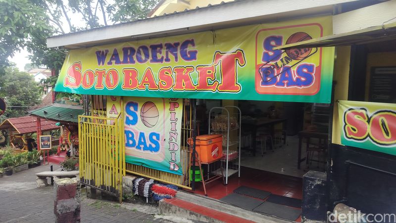 Waroeng Soto Basket di Malang yang masih eksis sejak 1951