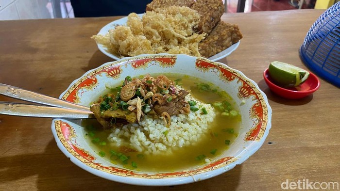Waroeng Soto Basket di Malang yang masih eksis sejak 1951