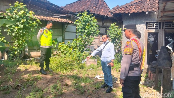 TKP penemuan bayi di Kendal, Rabu (13/5/2026).