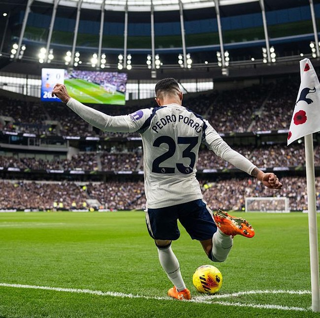 Mencari Raja Corner Liga Inggris: Arsenal Vs Tottenham