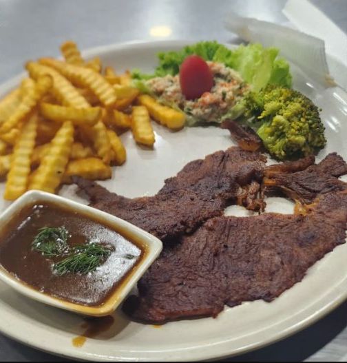 Zonk! Beli Steak Rp 102 Ribu, Pelanggan Ini Dapatnya Daging Iris Tipis