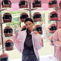 Pembalap Amna Al Qubaisi Datang ke Jakarta, Ungkap Rahasia Makeup Tahan Panas
