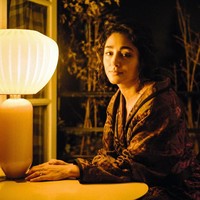 Golshifteh Farahani sendiri merupakan bintang film berkebangsaan Iran-Prancis. Ia datang keluarga seniman, dengan ayahnya, Behzad Farahani, sebagai aktor dan sutradara teater terkenal.  Foto: Instagram @golfarahani