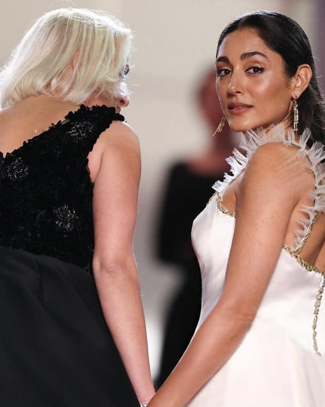 Rumor seputar Golshifteh Farahani dan Emmanuel Macron pertama kali mencuat pada tahun 2024. Golshifteh sempat membantahnya, begitu juga sumber terdekat Brigitte Macron. Namun gosip terbaru ini belum mendapat tanggapan dari kedua belah pihak.Foto: Instagram @golfarahani